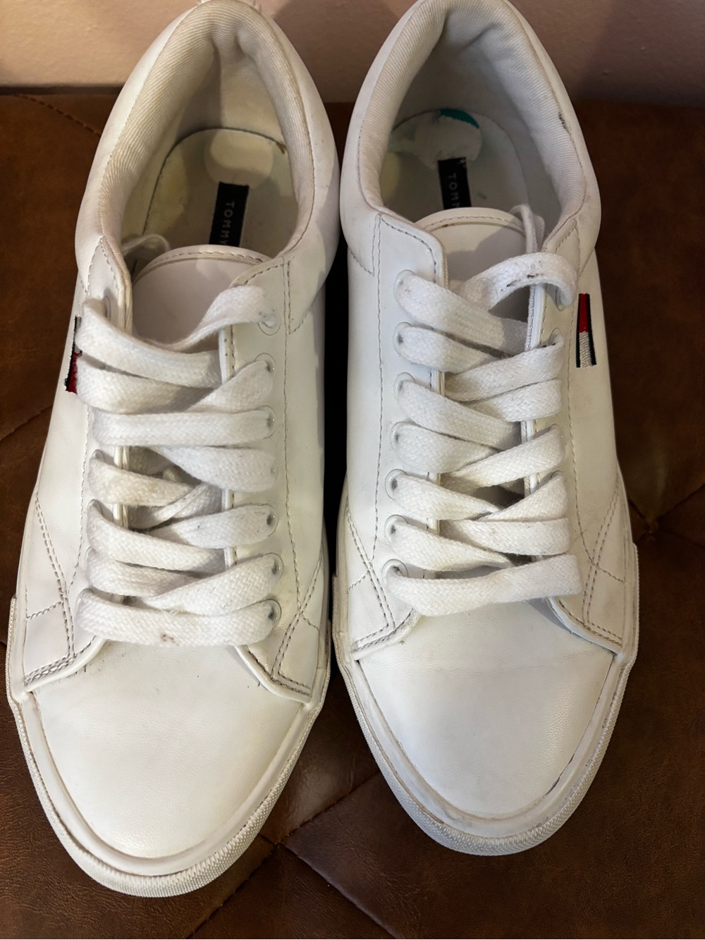 Tommy Hilfiger Women’s White Leather Sneakers with Red & Blue Flag Detail Size 8